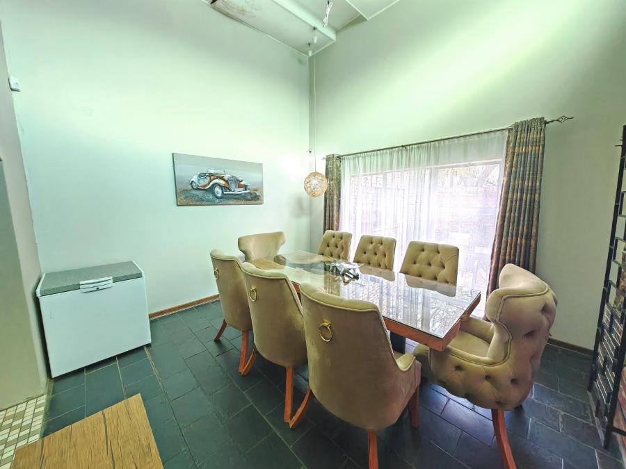 5 Bedroom Property for Sale in Fichardt Park Free State